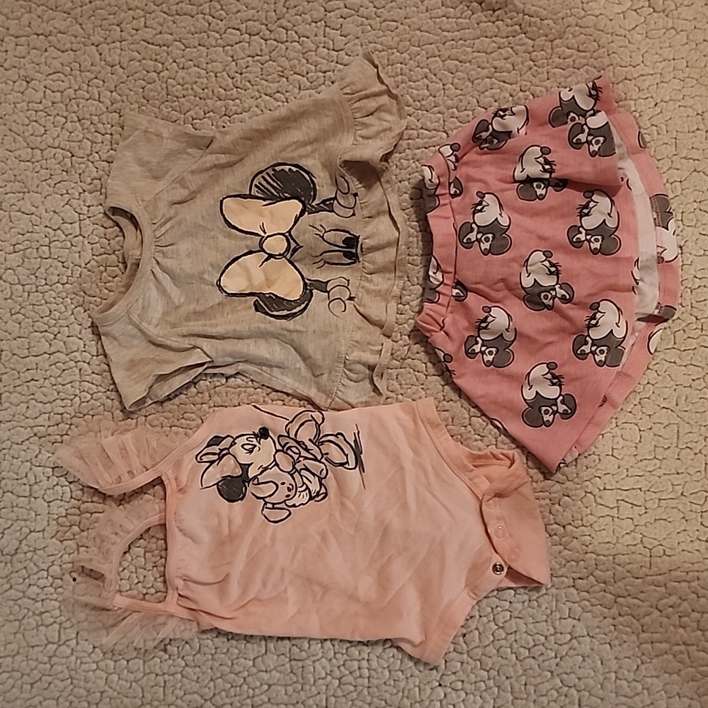 Minnie Mouse baby clothes